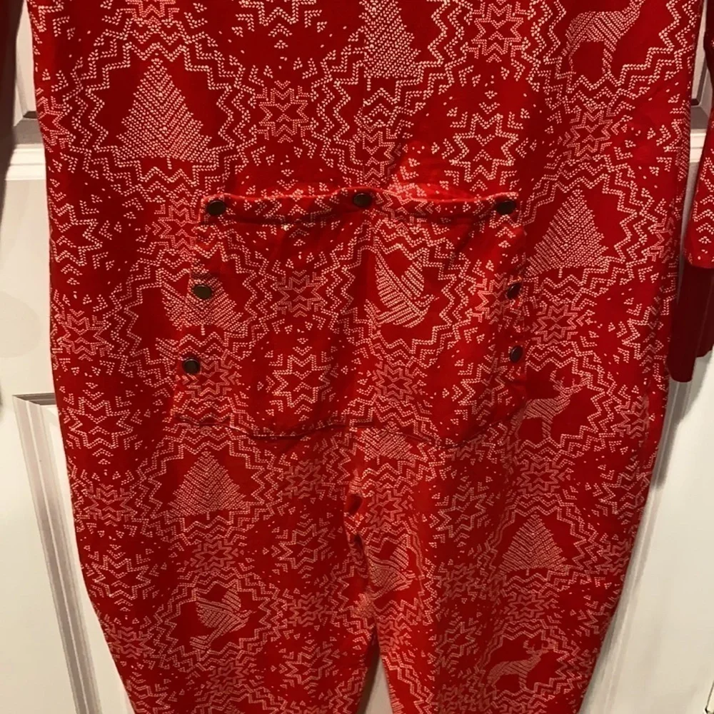 Hearth & Hand Magnolia Holiday Onesie Pajamas EUC